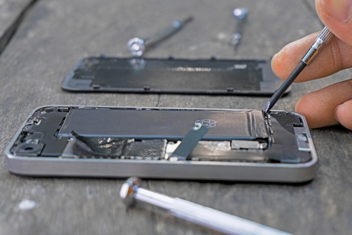 Experts Define Refurbished Phone